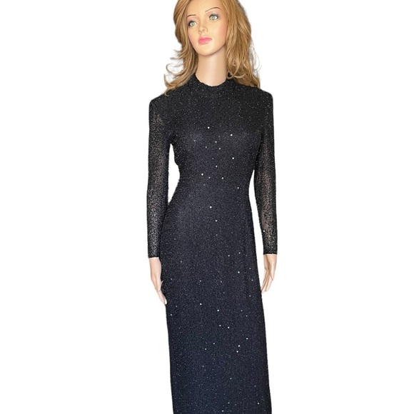 Scala Bodycon Dress Maxi-Halter Beading/Sequin Built-Bra
Silk Size (4-6 ?) - Picture 5 of 12